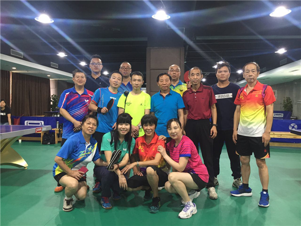 成都高新区乒乓球球友交流赛